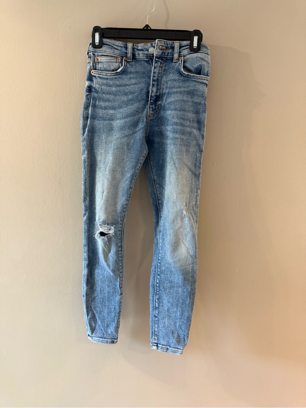 Light Blue Distressed Jeans - Casual Slim Fit